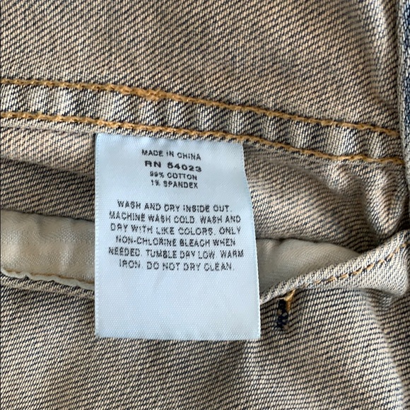 GAP 1969 Distressed Denim Jacket - Picture 8 of 9